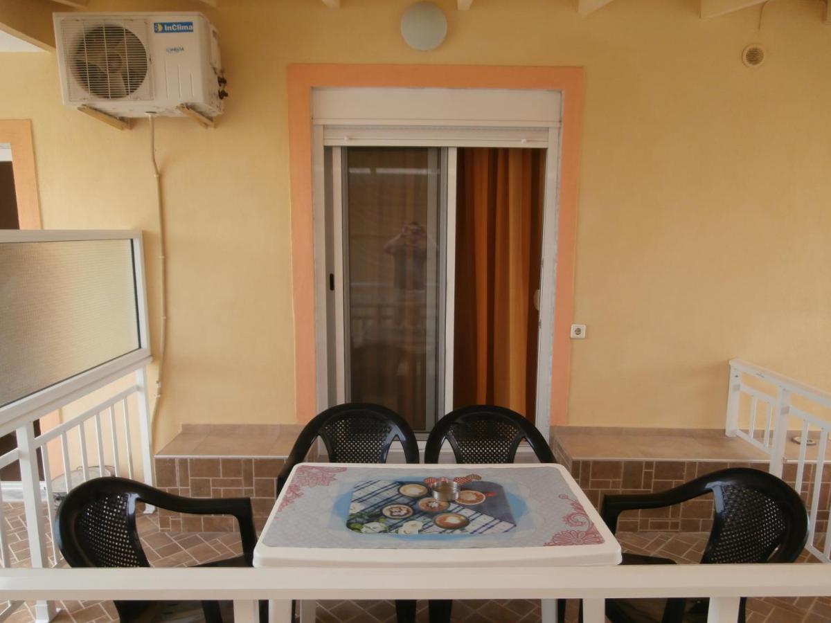 Villa Finikas Nea Vrasna Ngoại thất bức ảnh